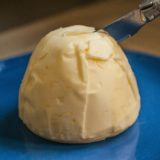 バターとマーガリンの違いとは？ダイエット中におすすめなのはどっち？その理由とは？
